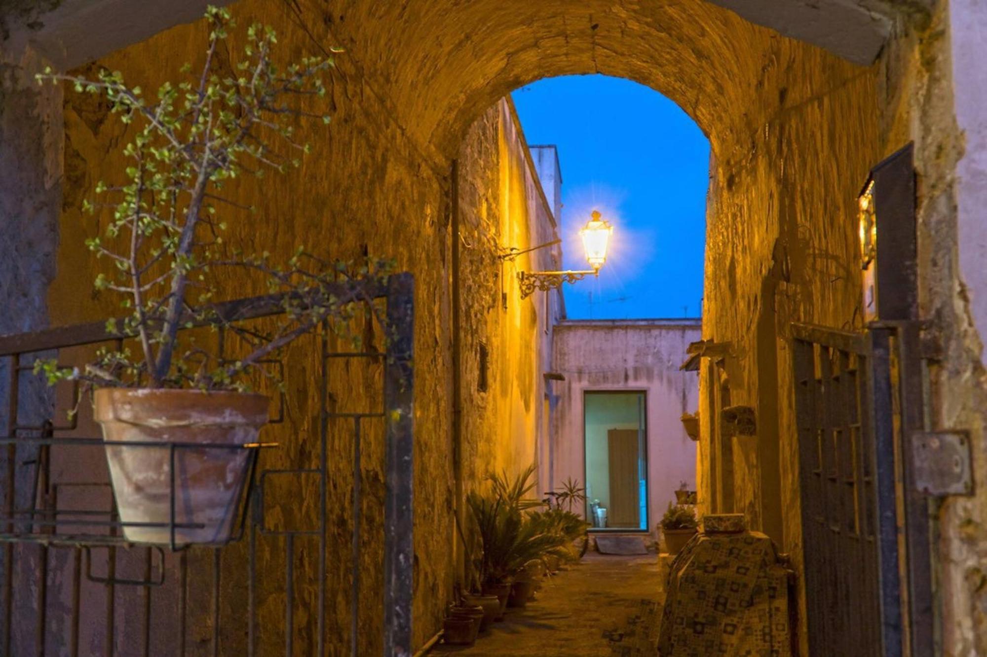 Corte Nizza Тавиано Екстериор снимка